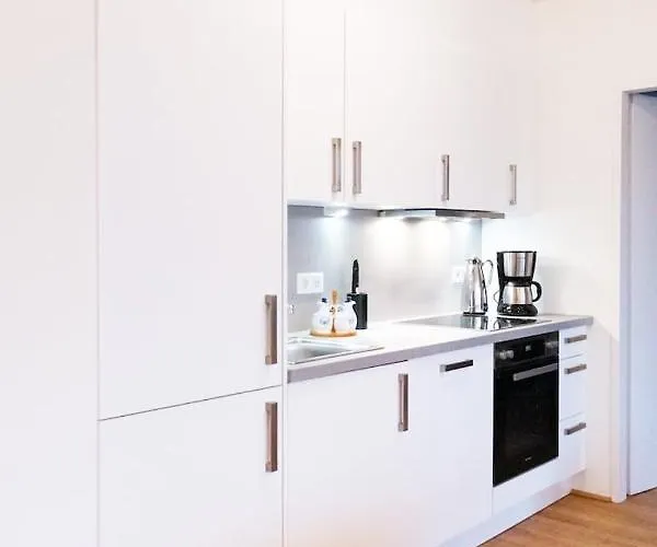 New, Quiet Flat Next To U1, Vic, Shopping Mall,... Appartement